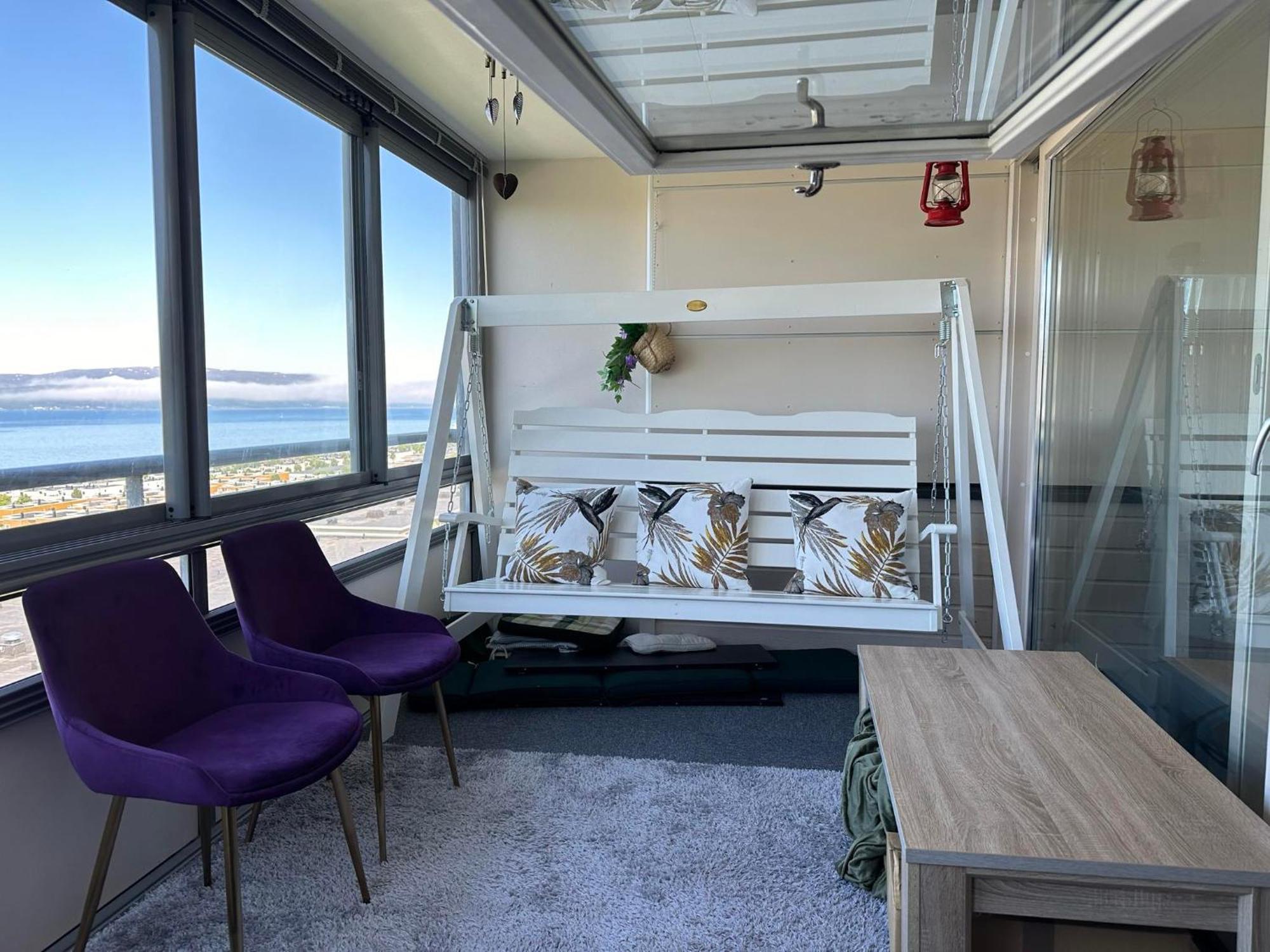 Arctic Inn, Cozy Single Bed Private Room In A Shared Apartment With Stunning Tromso Views Buitenkant foto